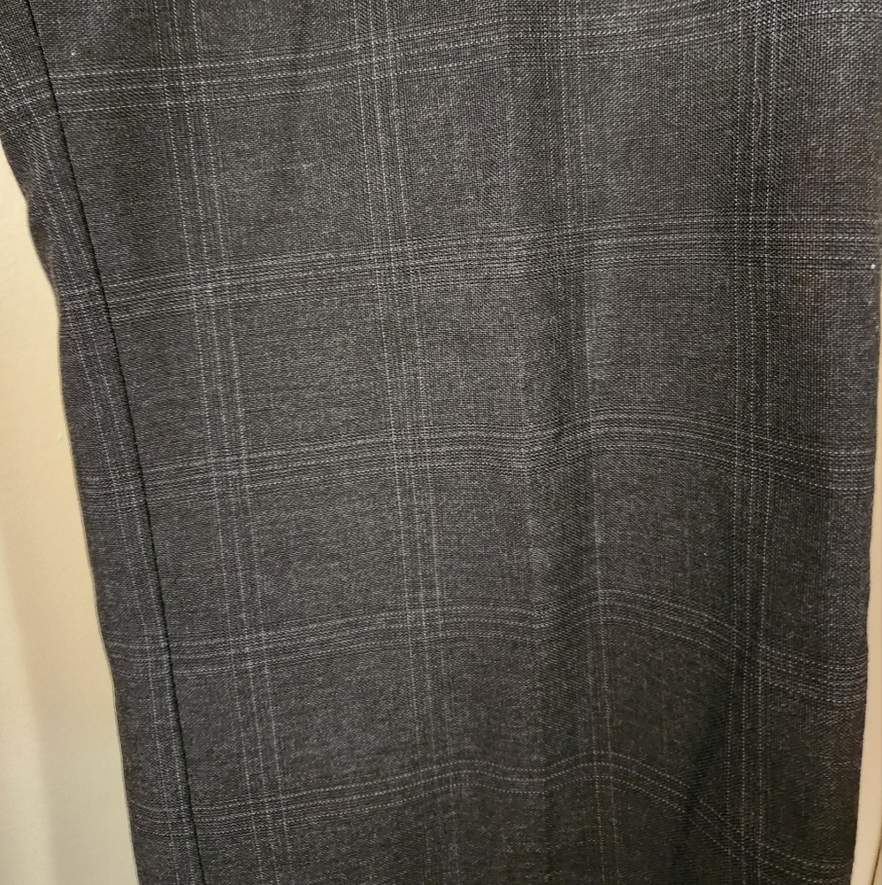 Banana Republic Factory Men's Tailored Fit Dress Pants 33/34 Dark Gray Plaid - Picture 5 of 15